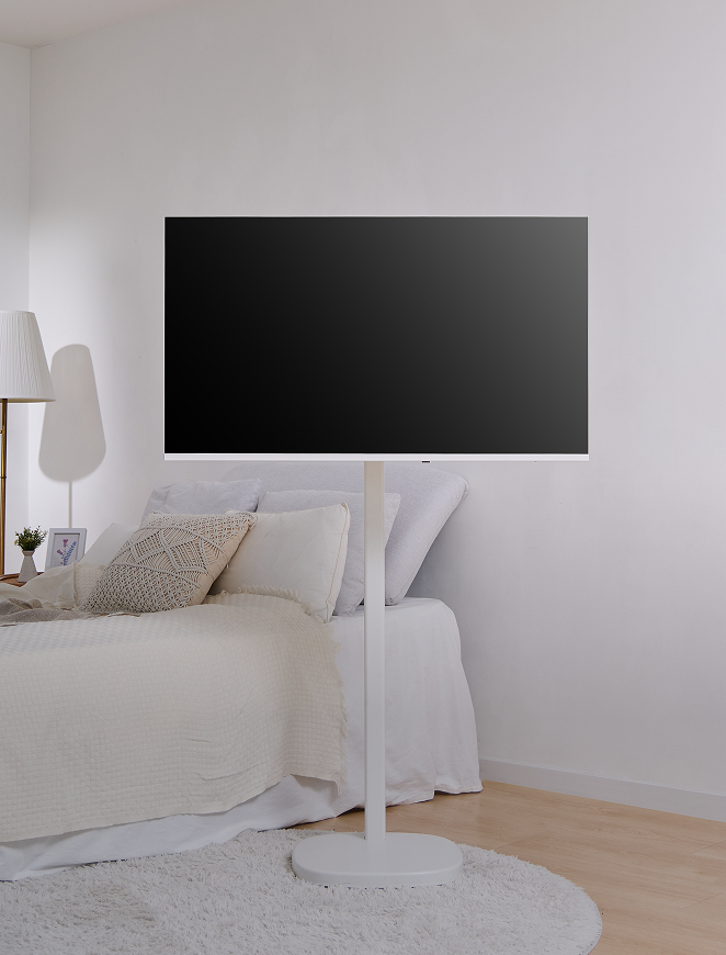 공간 활용을 높여주는\n109cm 이동형 TV